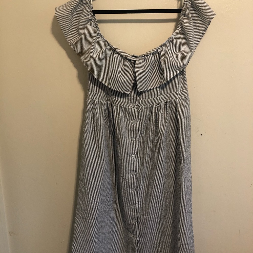 Never worn! Off the shoulder dress